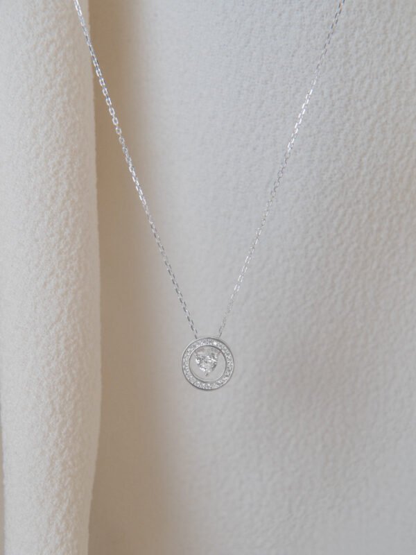 Collar Lia