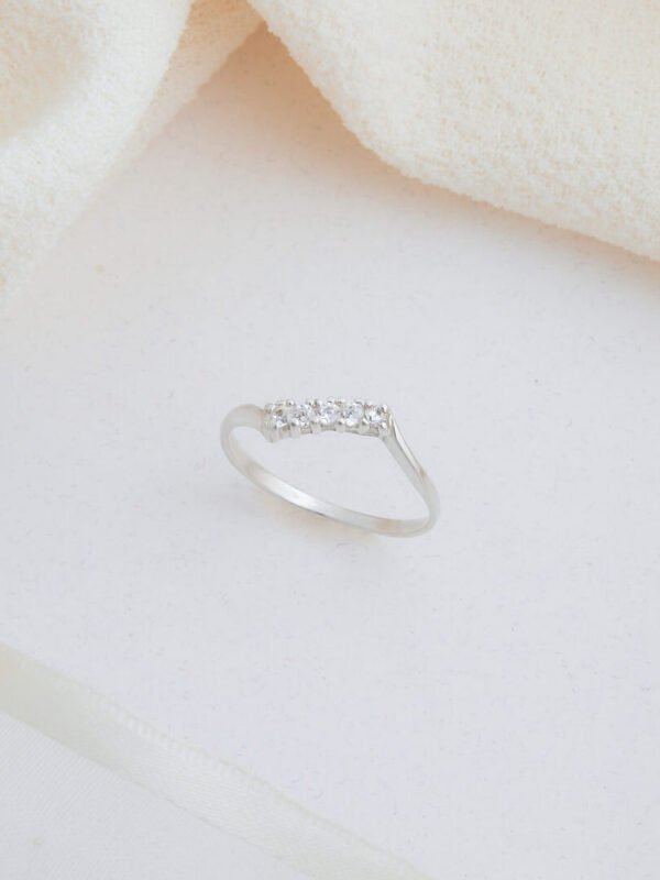 Anillo Meghan